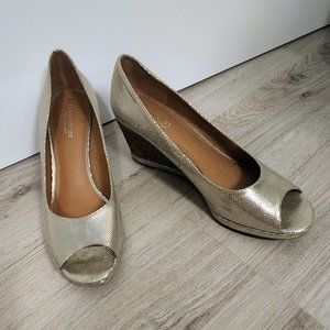 Gold Naturalizer N5 Comfort NARLENE - Open toe gold wedge heels size 9